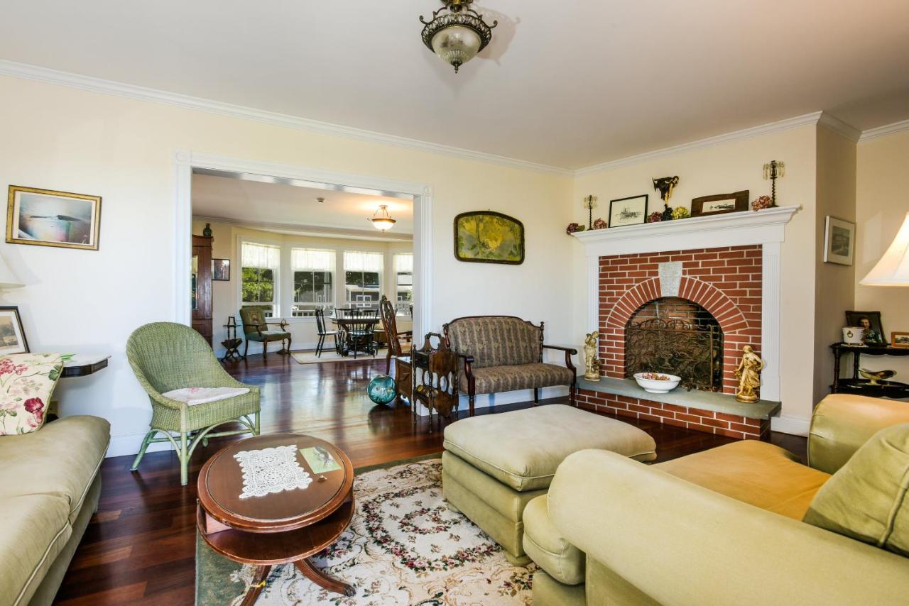 Payne'S Harbor View Inn New Shoreham Εξωτερικό φωτογραφία