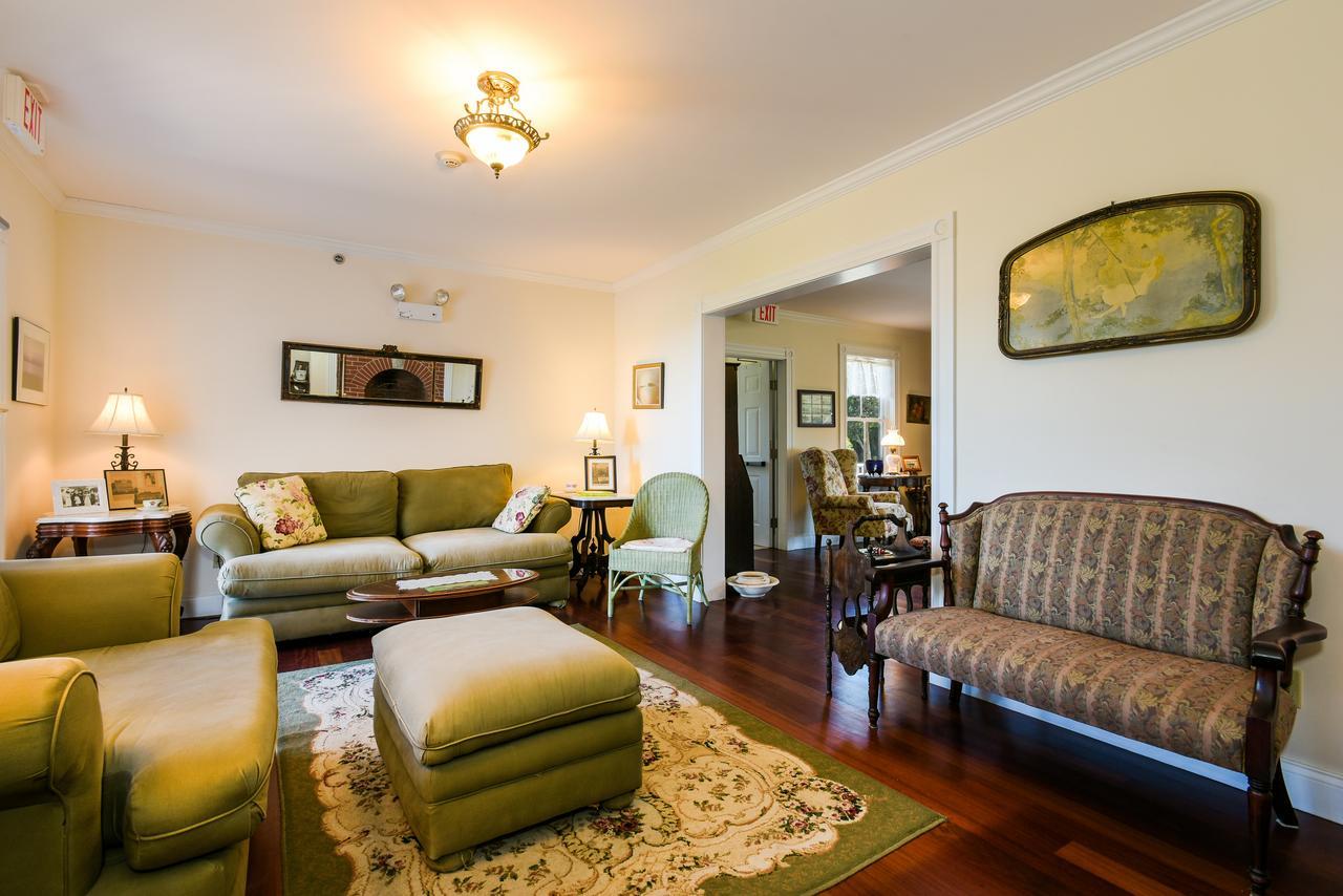 Payne'S Harbor View Inn New Shoreham Εξωτερικό φωτογραφία